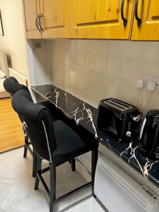 Edens Place レスター エクステリア 写真