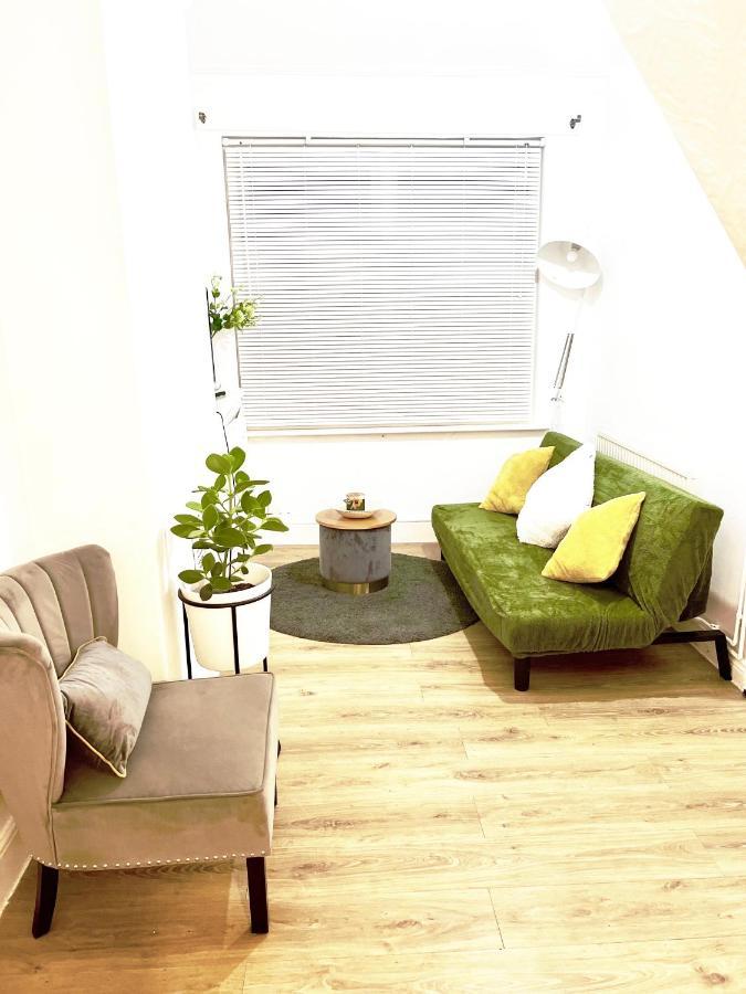 Edens Place レスター エクステリア 写真
